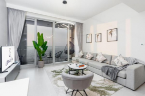 Ultimate Stay / 2 Bedrooms / Sea Views / Downtown